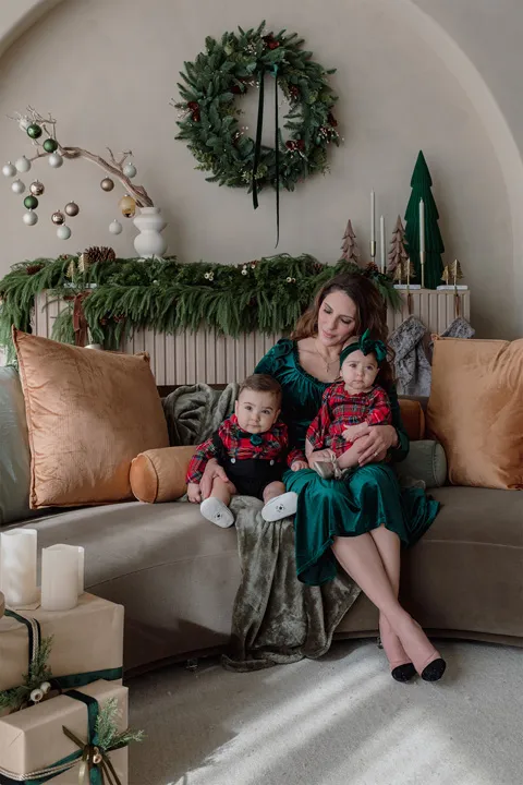 Cozy mother and children holiday portrait on studio sofa – Mini Sessions Fort Lauderdale